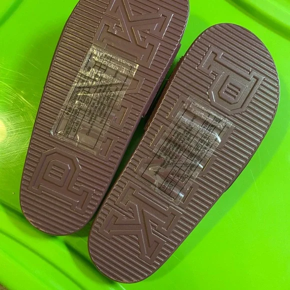 NWOT~PINK Logo Strap Slide Sandals - Picture 4 of 4